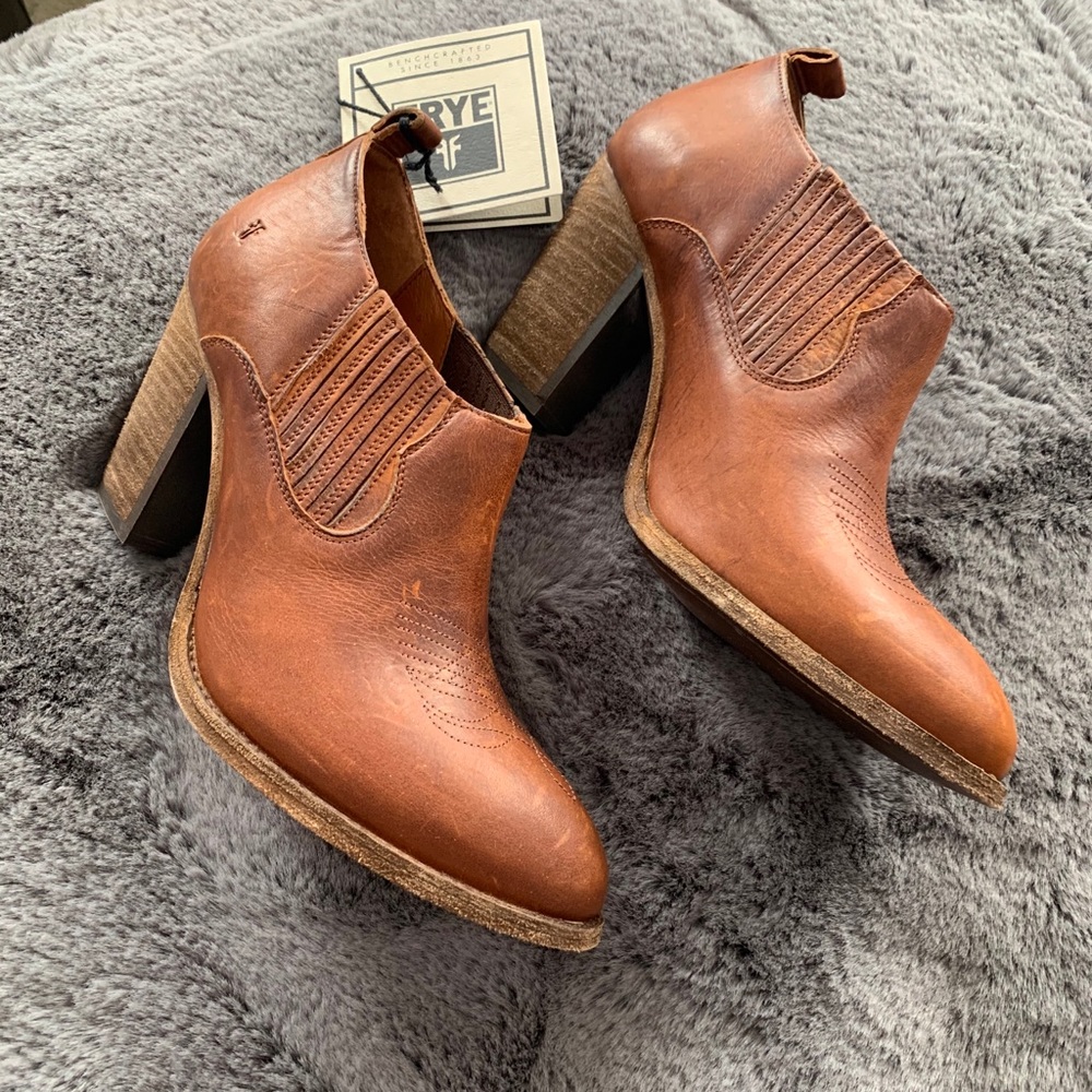 Frye Ilana Shootie
